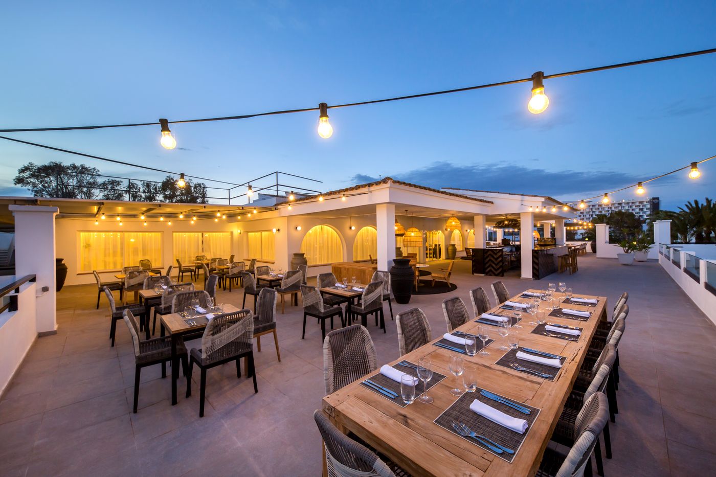 Club-Bahamas-Ibiza-Restaurant-12