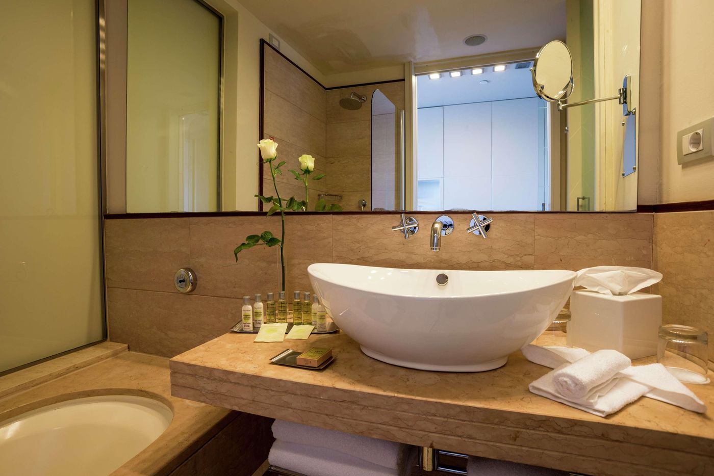 DoubleTree-by-Hilton-Florence-Metropole-Room-40