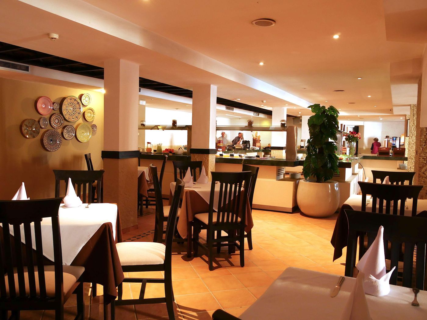 Best-Western-Odyssee-Park-Restaurant-40