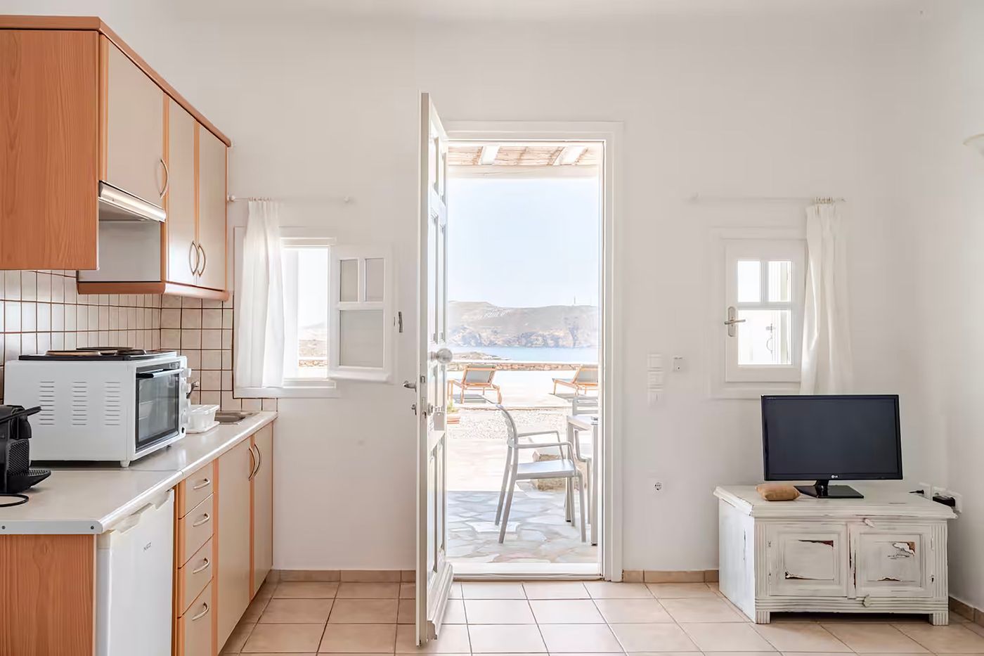 Yakinthos-Residence-Room-35