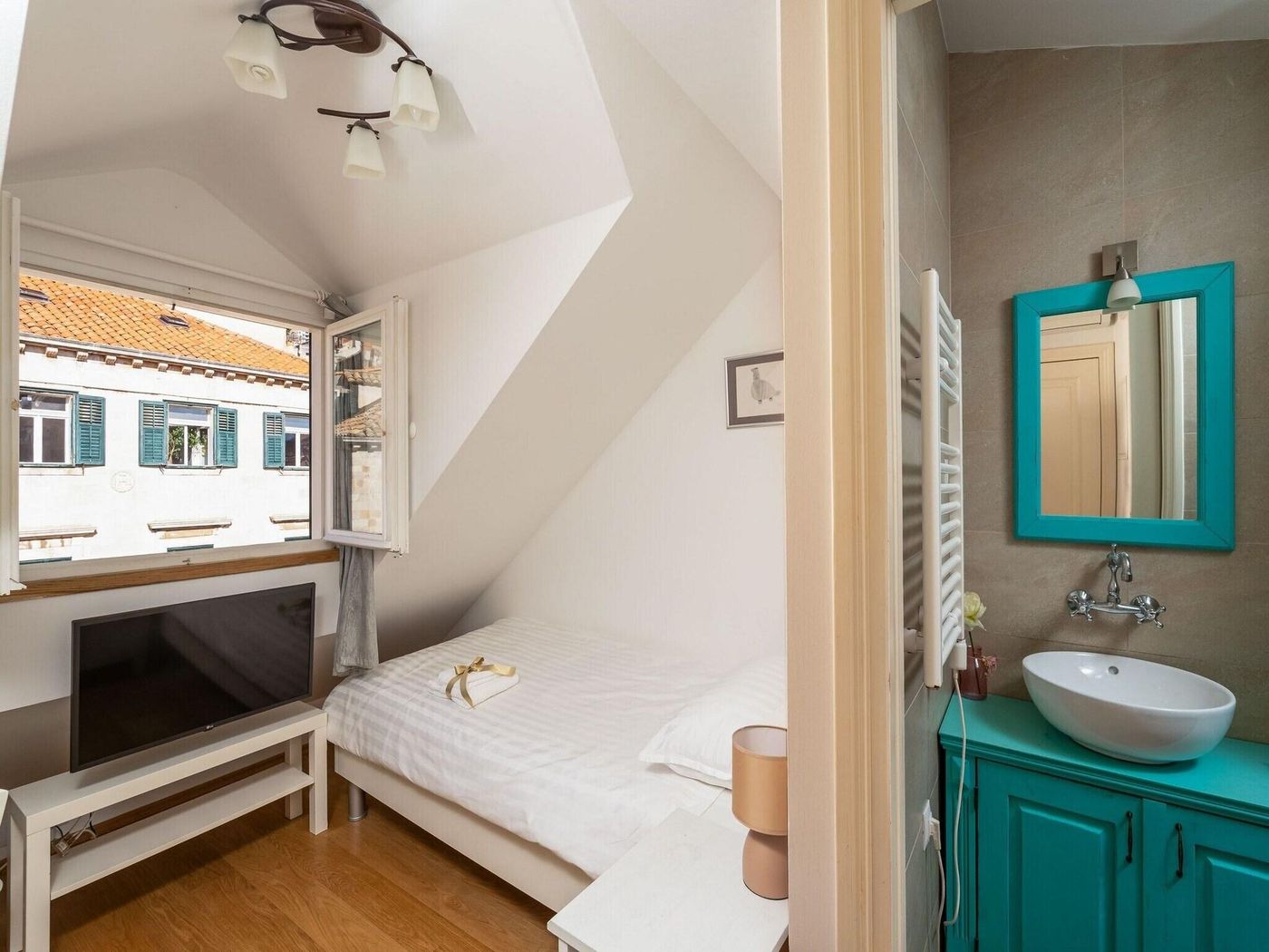 Lumin-Guesthouse-Room-52