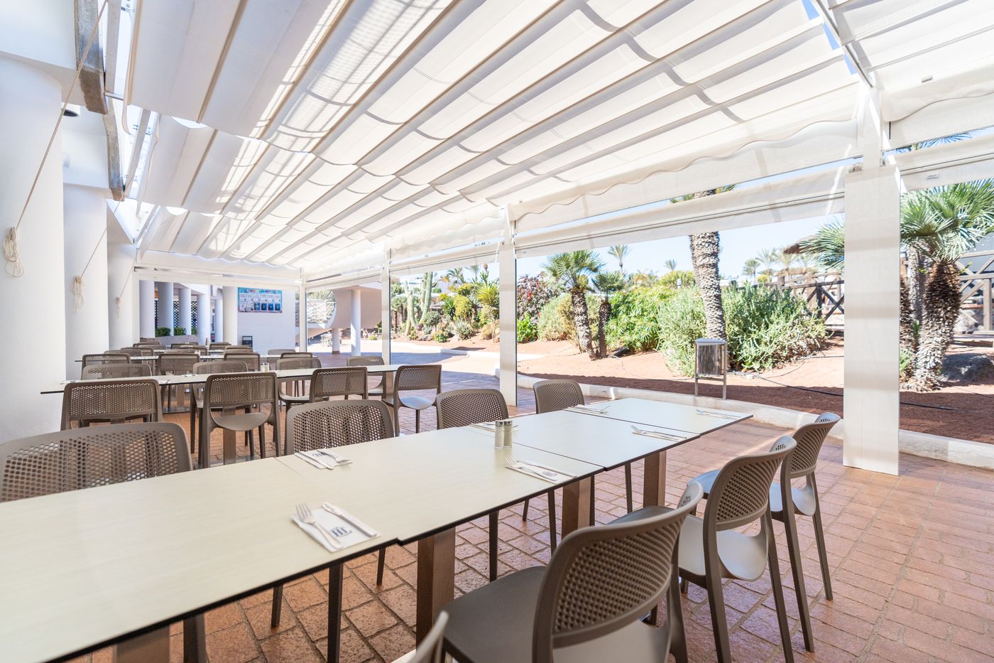 HL-Club-Playa-Blanca-Restaurant-42