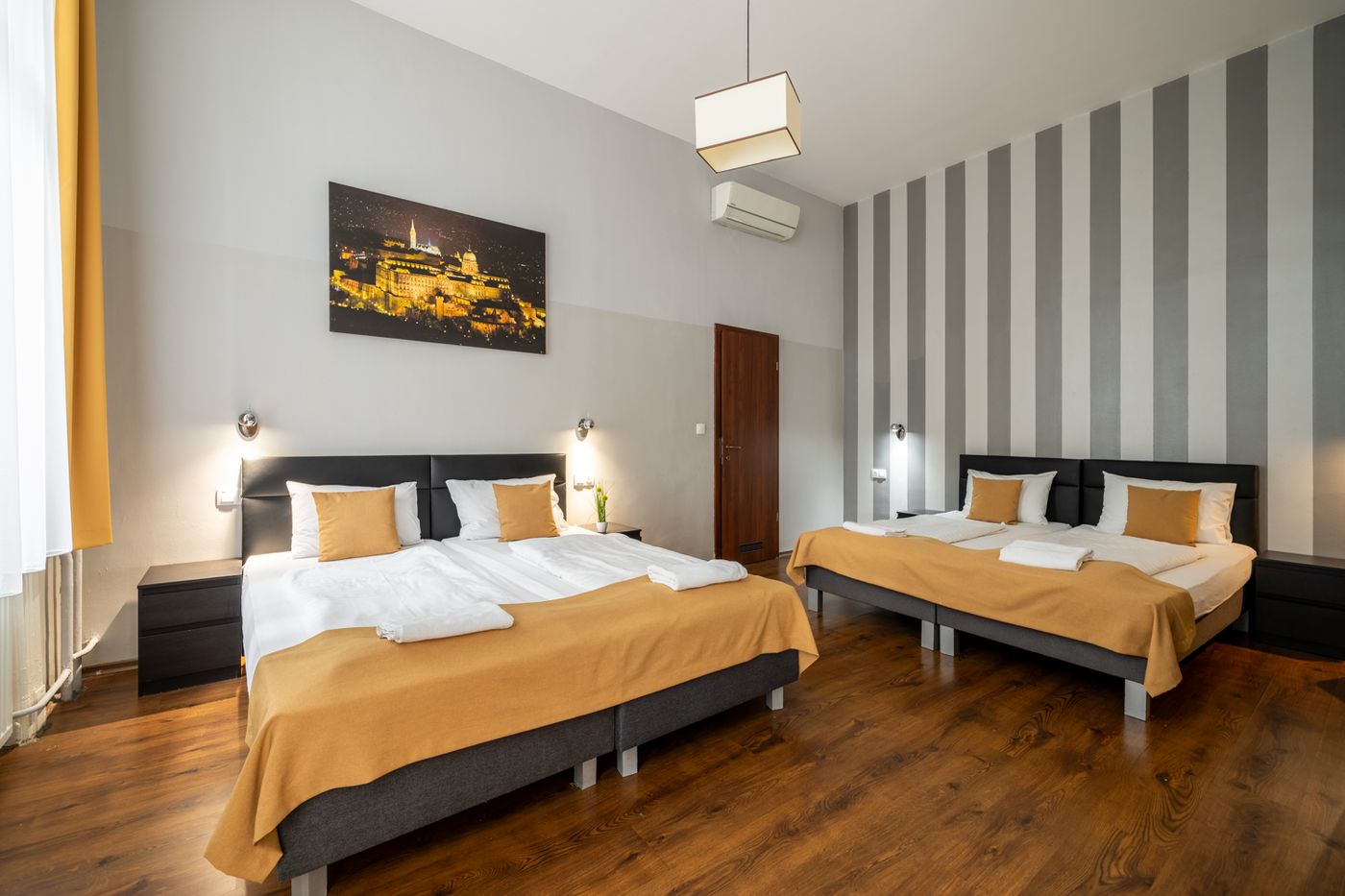 Full-Moon-Budapest-Room-20