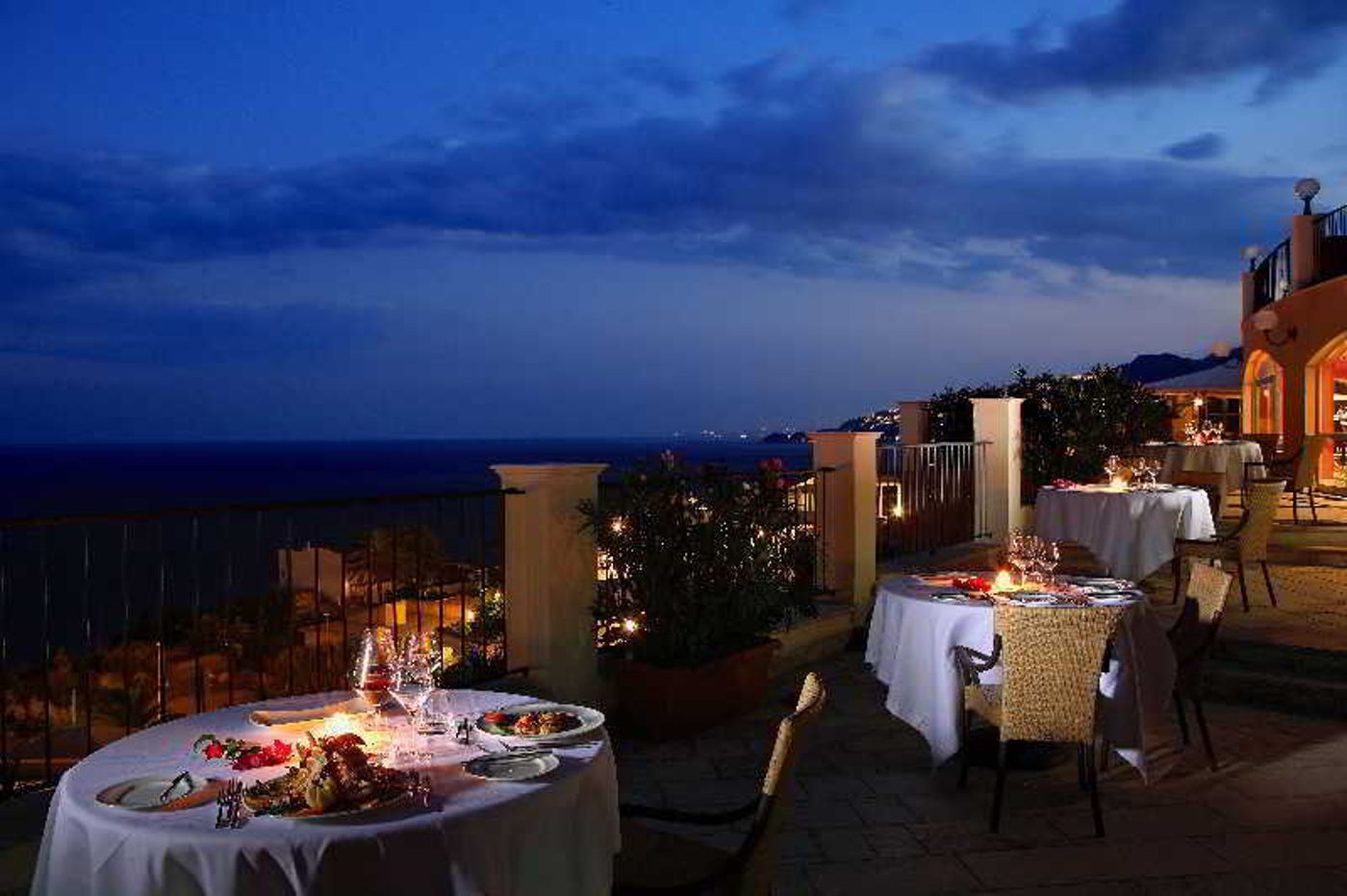 Hotel-Capo-dei-Greci-Restaurant-55