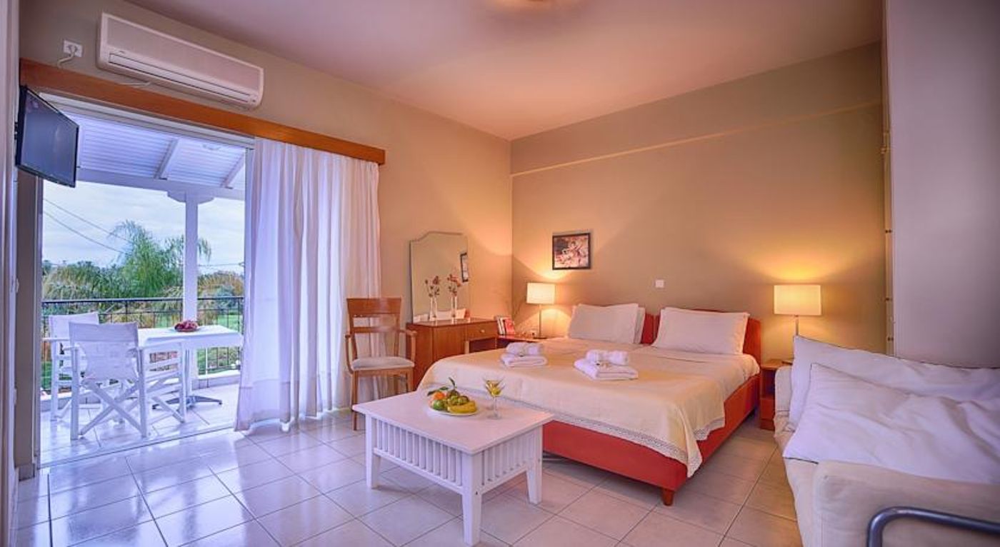 Theoxenia Hotel & Apartments