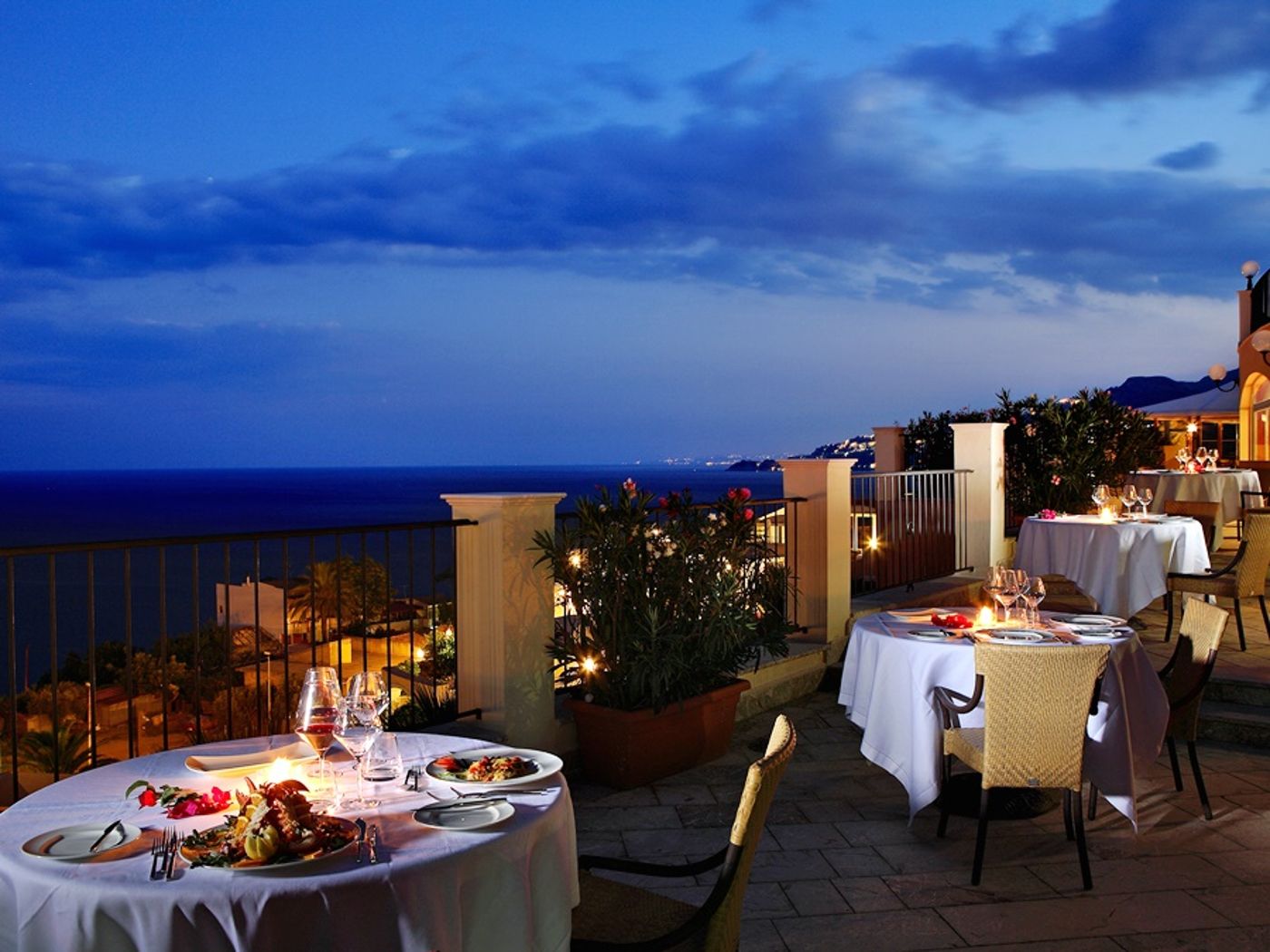 Hotel-Capo-dei-Greci-Restaurant-54