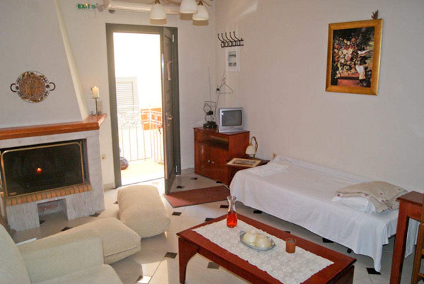 Liocharis Apartments