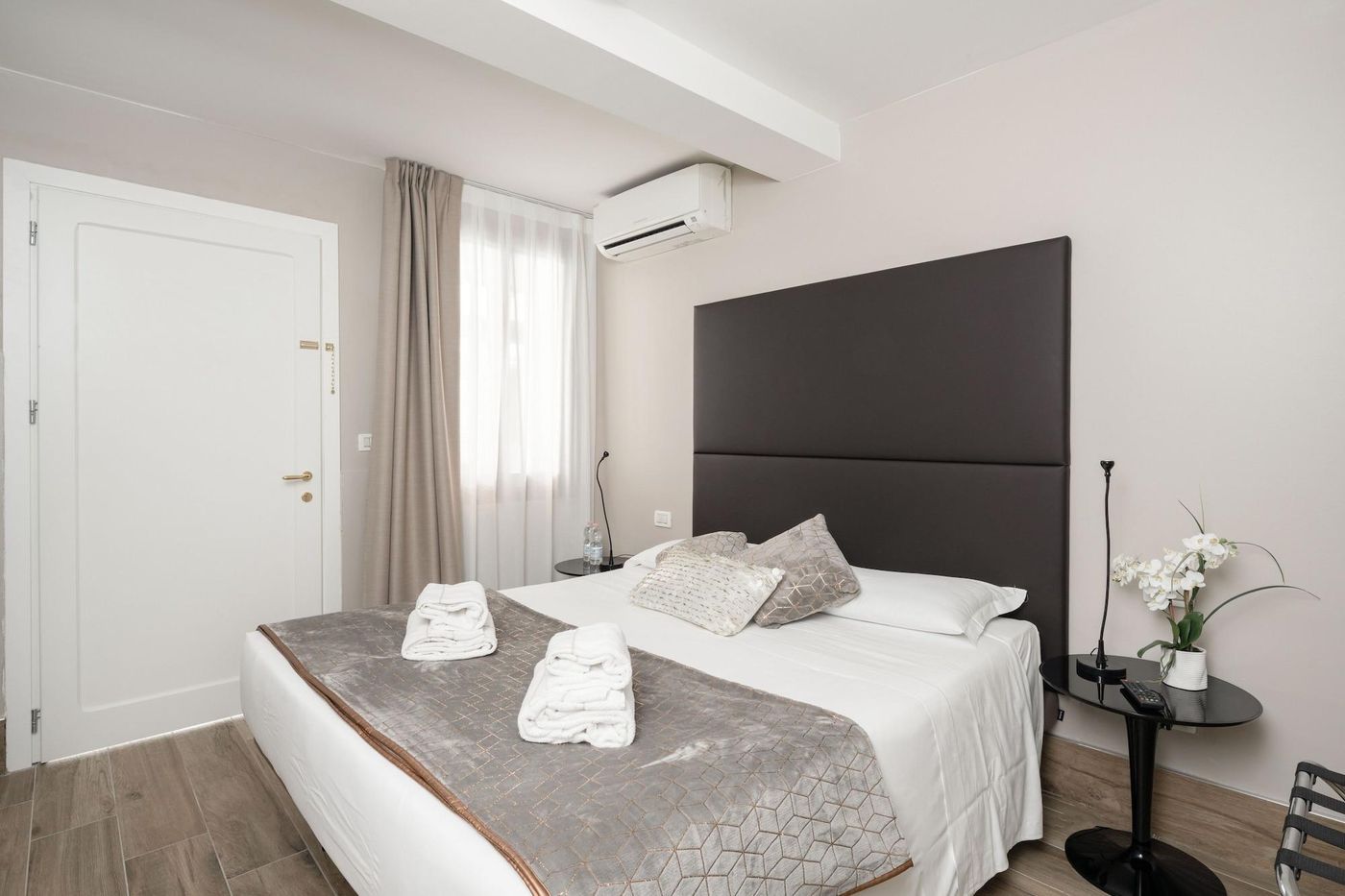 Hotel-Herion-Room-17