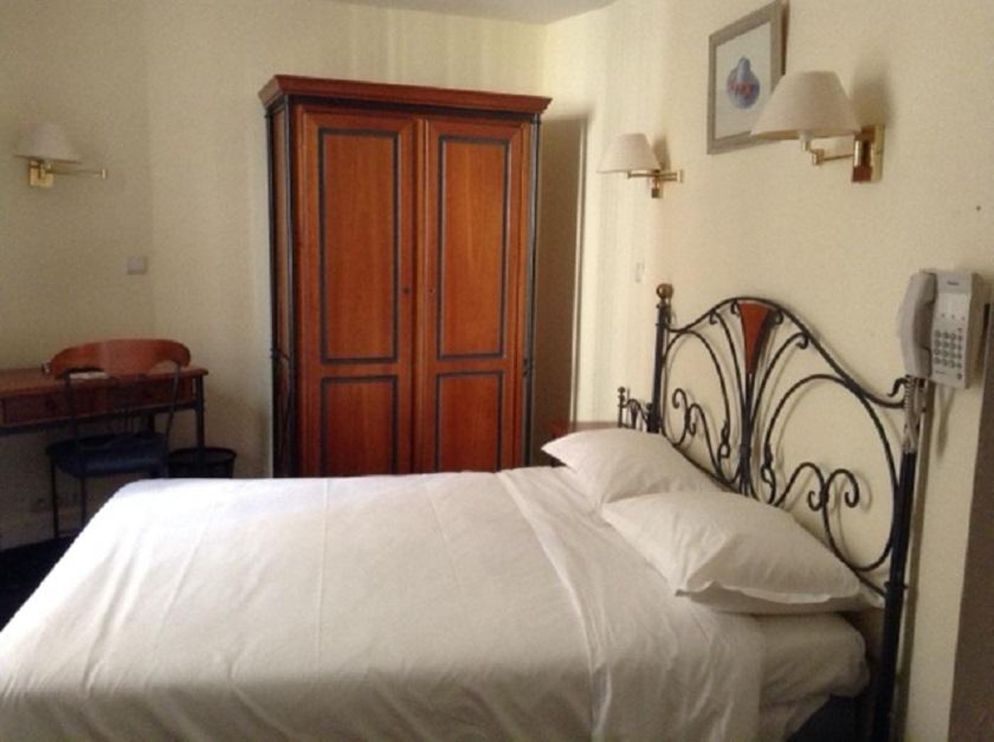 Hotel London-France-PARIS-Room-4