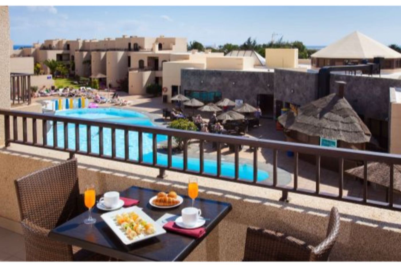 Blue-Sea-Apartamentos-Costa-Teguise-Gardens-Terrace-36