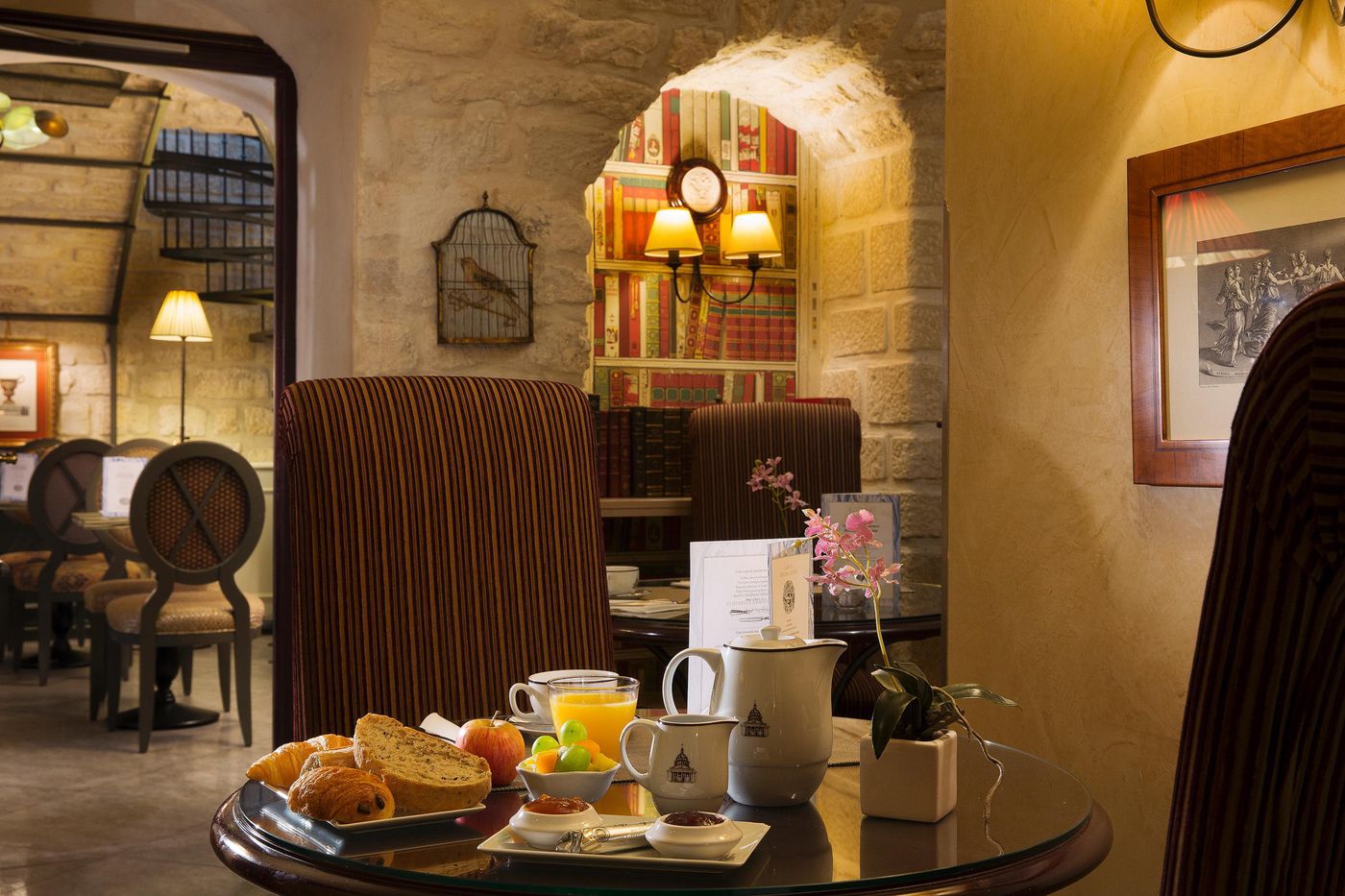 Hotel-Des-Grands-Hommes-Restaurant-7