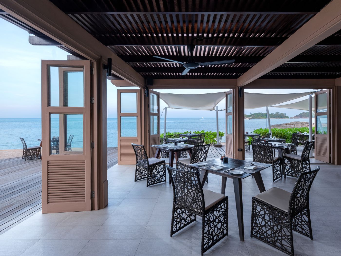 The-Tongsai-Bay-Restaurant-14