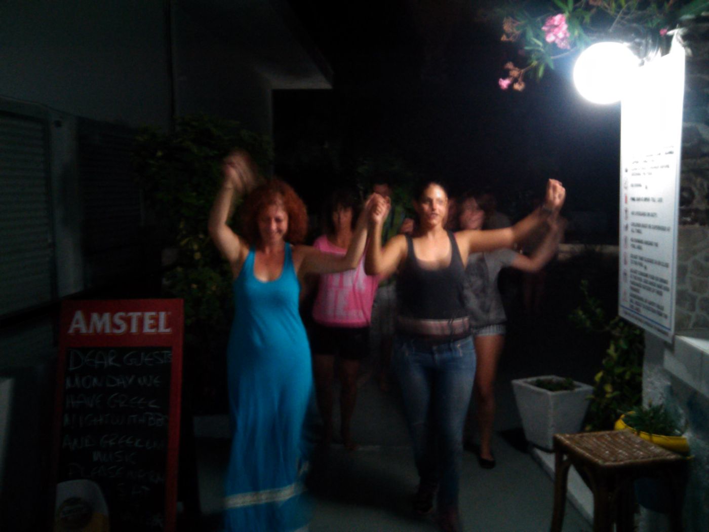 Dreams-4U-Apartments-Bar-33