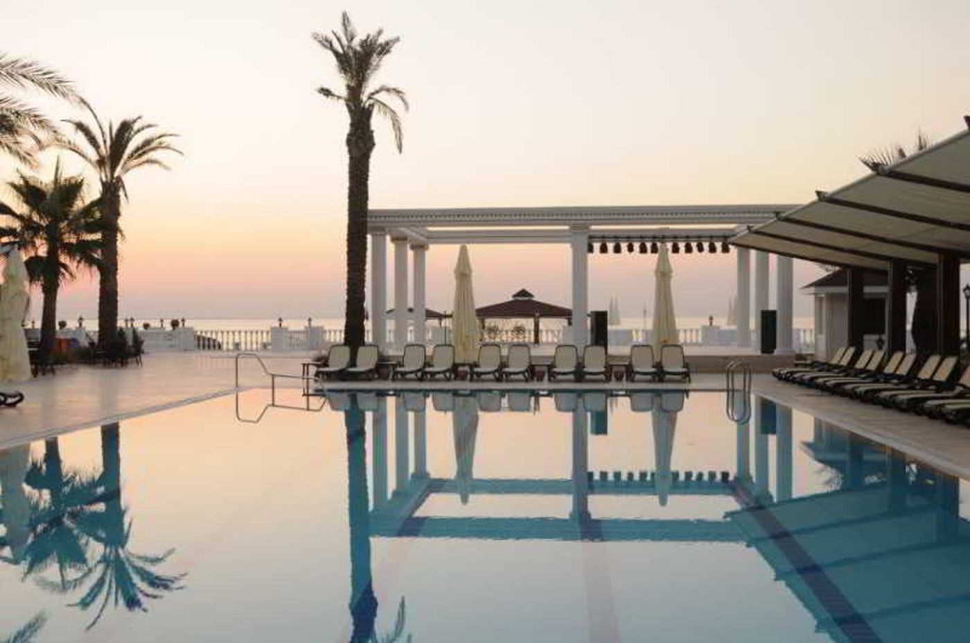 Onkel-Resort-Pool-23