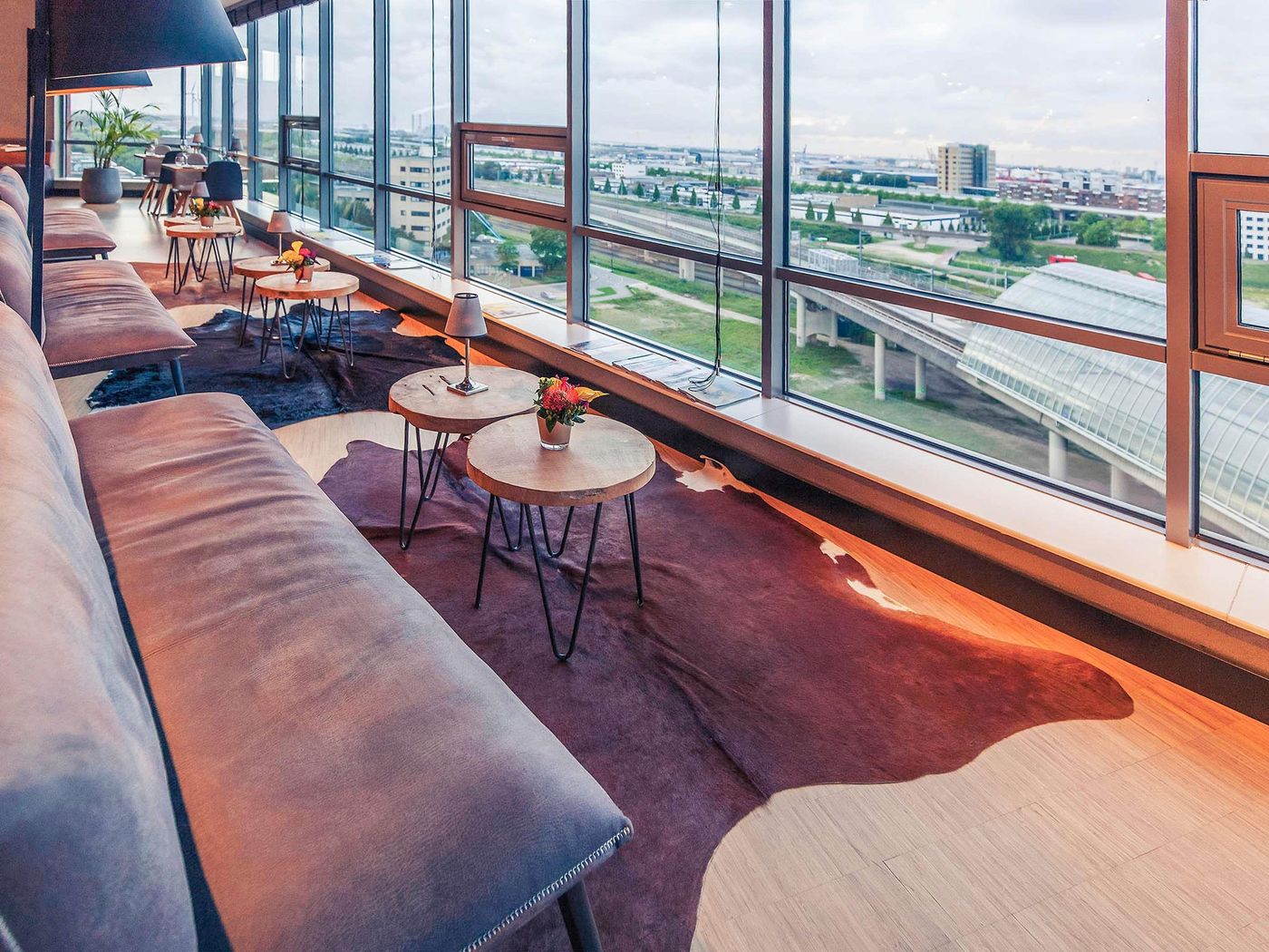 Mercure-Hotel-Amsterdam-Sloterdijk-Station-Bar-7