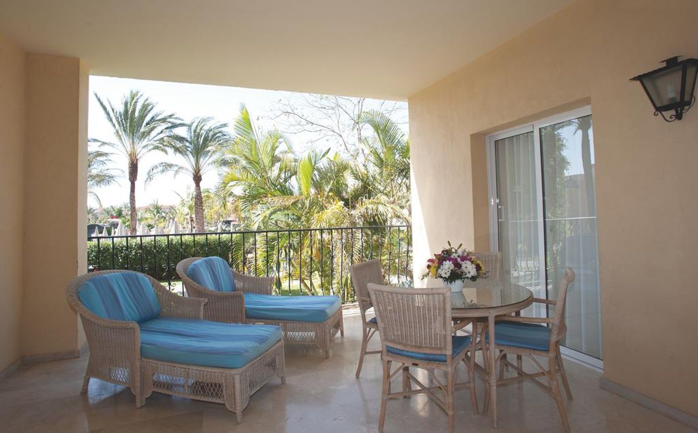 Palm Oasis Apartments