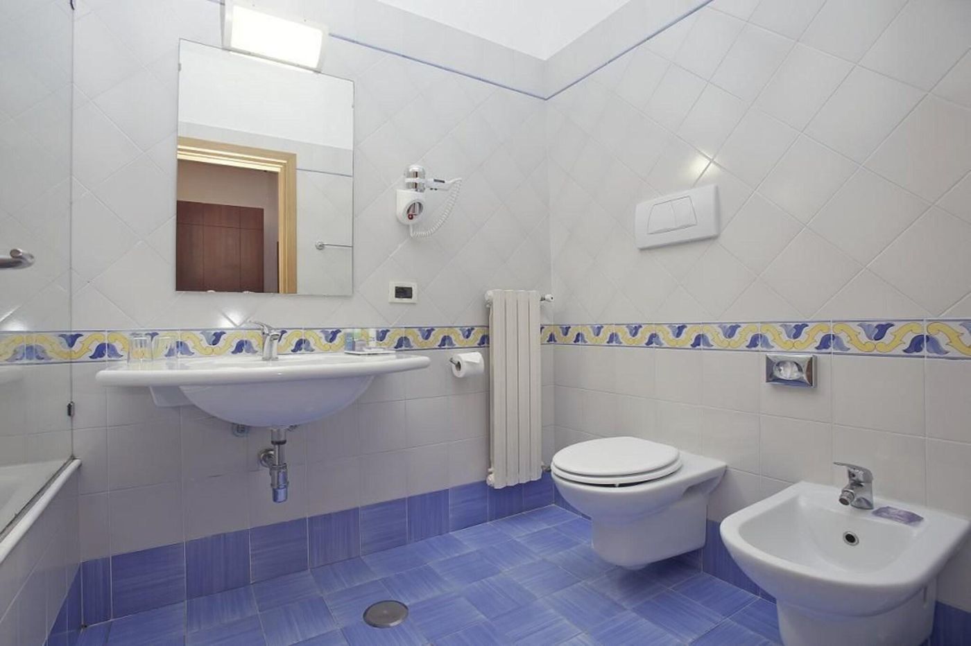 Art-Hotel-Gran-Paradiso-Room-27