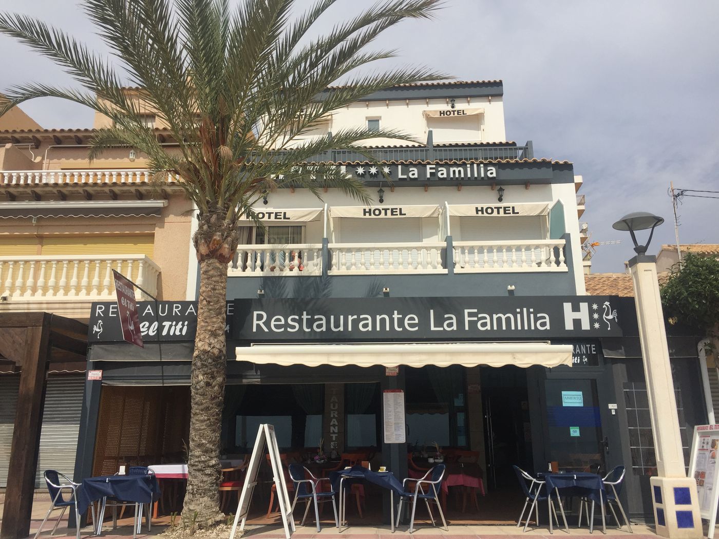 La-Familia-General-view-1