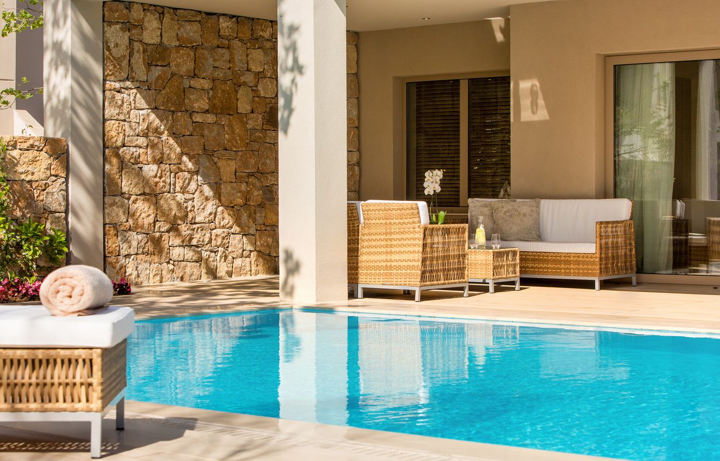 Sani Asterias Suites