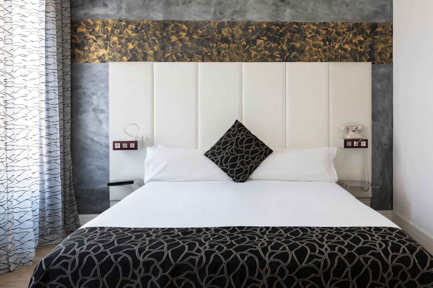 Petit-Palace-Savoy-Alfonso-XII-Room-24