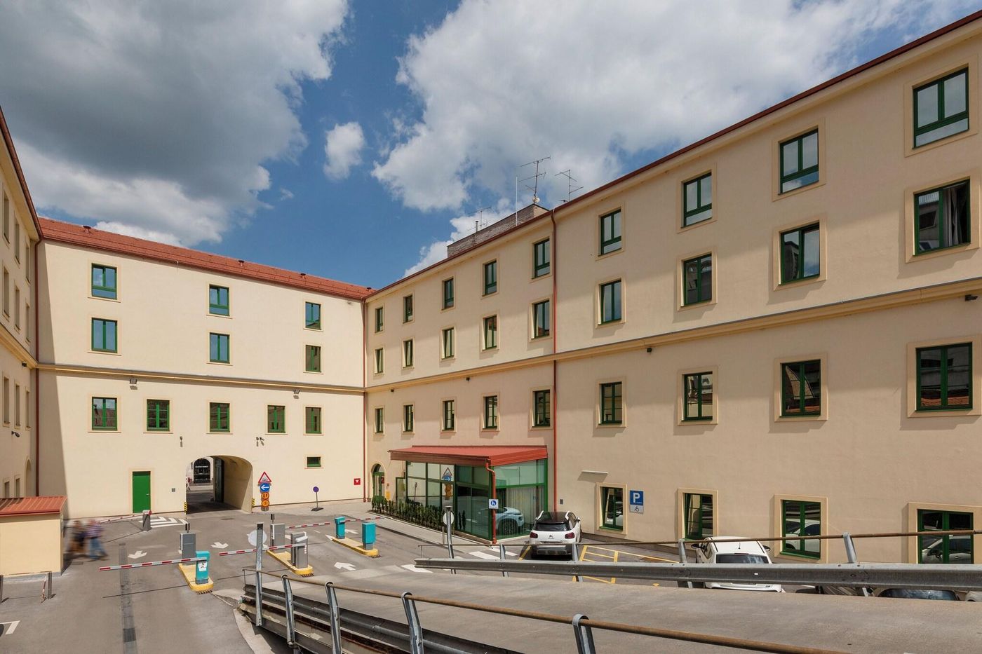 Hotel Park 45-Croatia-Zagreb-General view-10