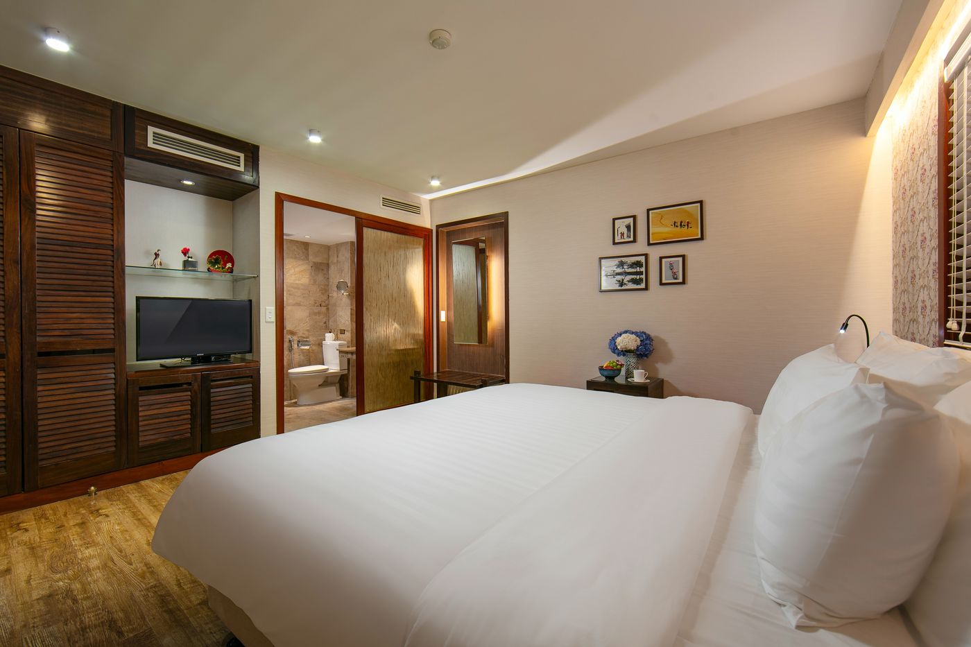 Oriental Suites Hotel & Spa-Vietnam-HANOI-Room-9