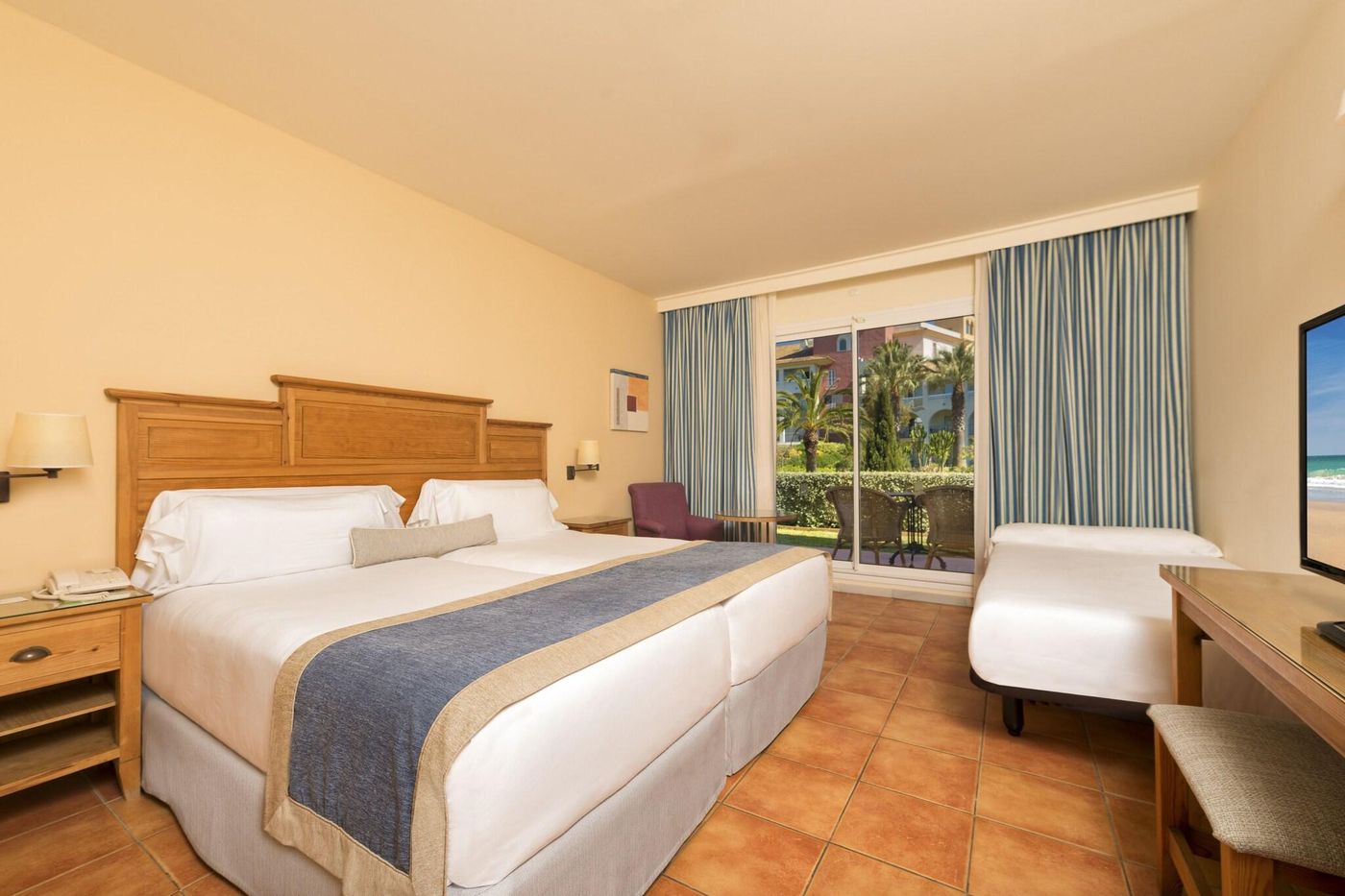 Hotel-Fuerte-Conil-Costaluz-Room-36