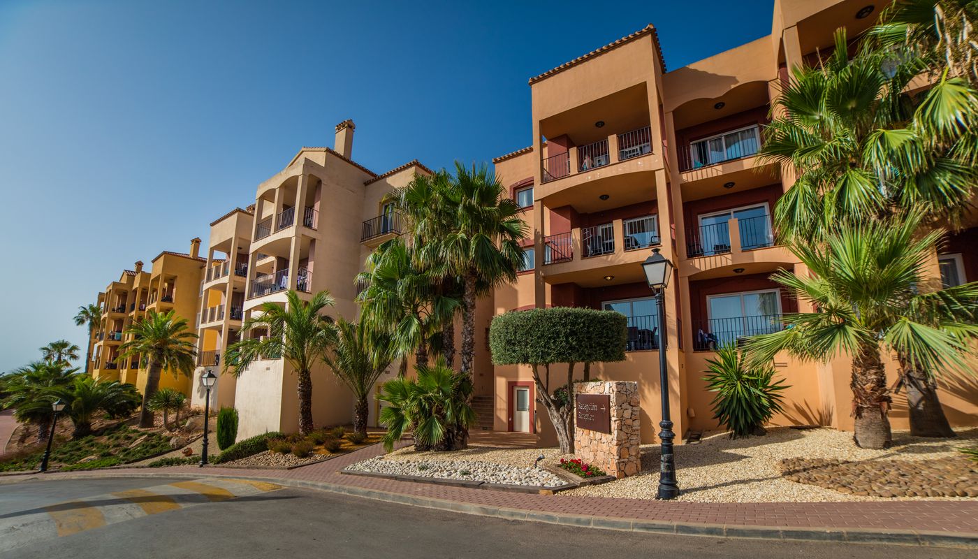 Ona Lomas Village Manga Club