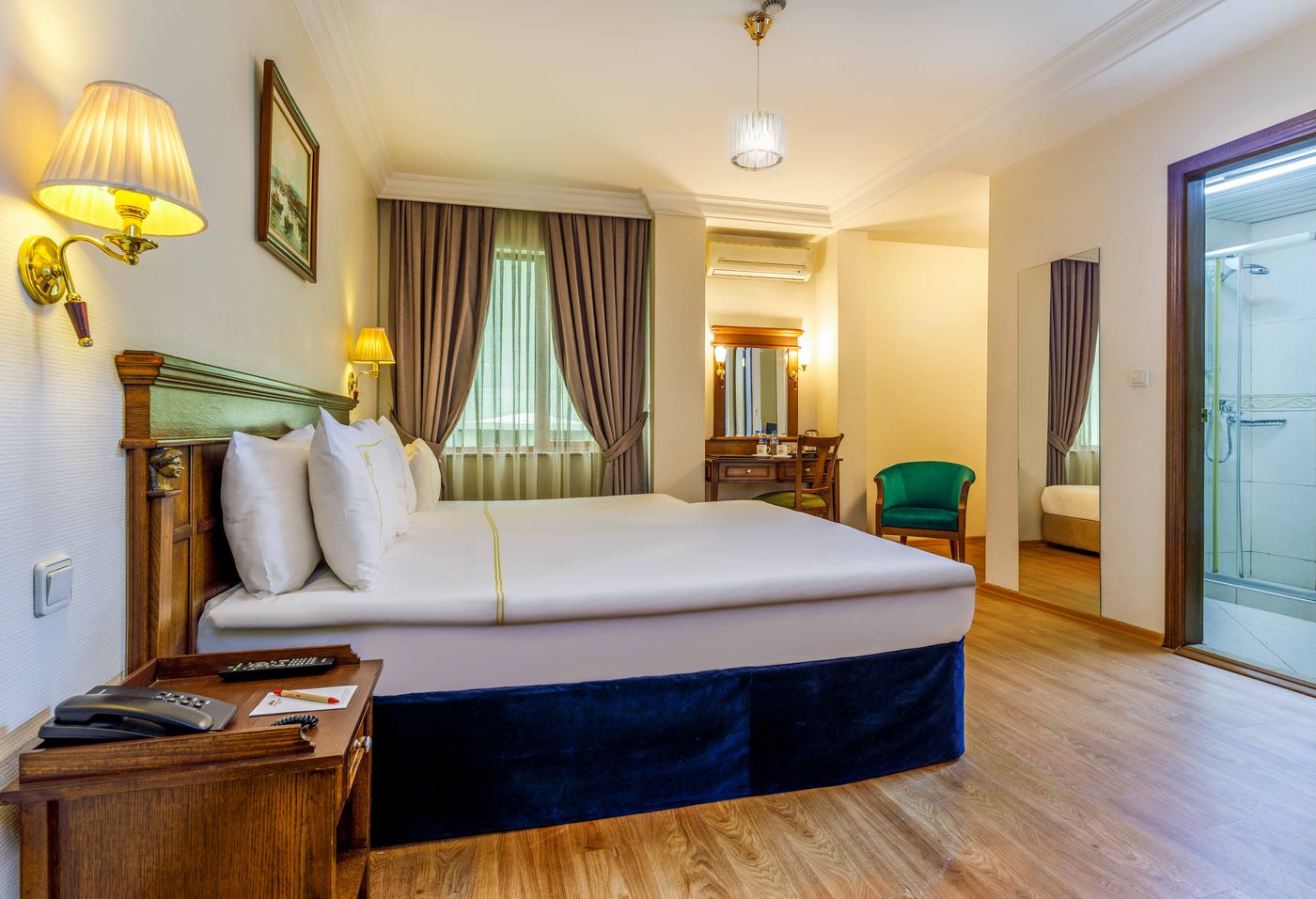 Golden-Crown-General-view-7