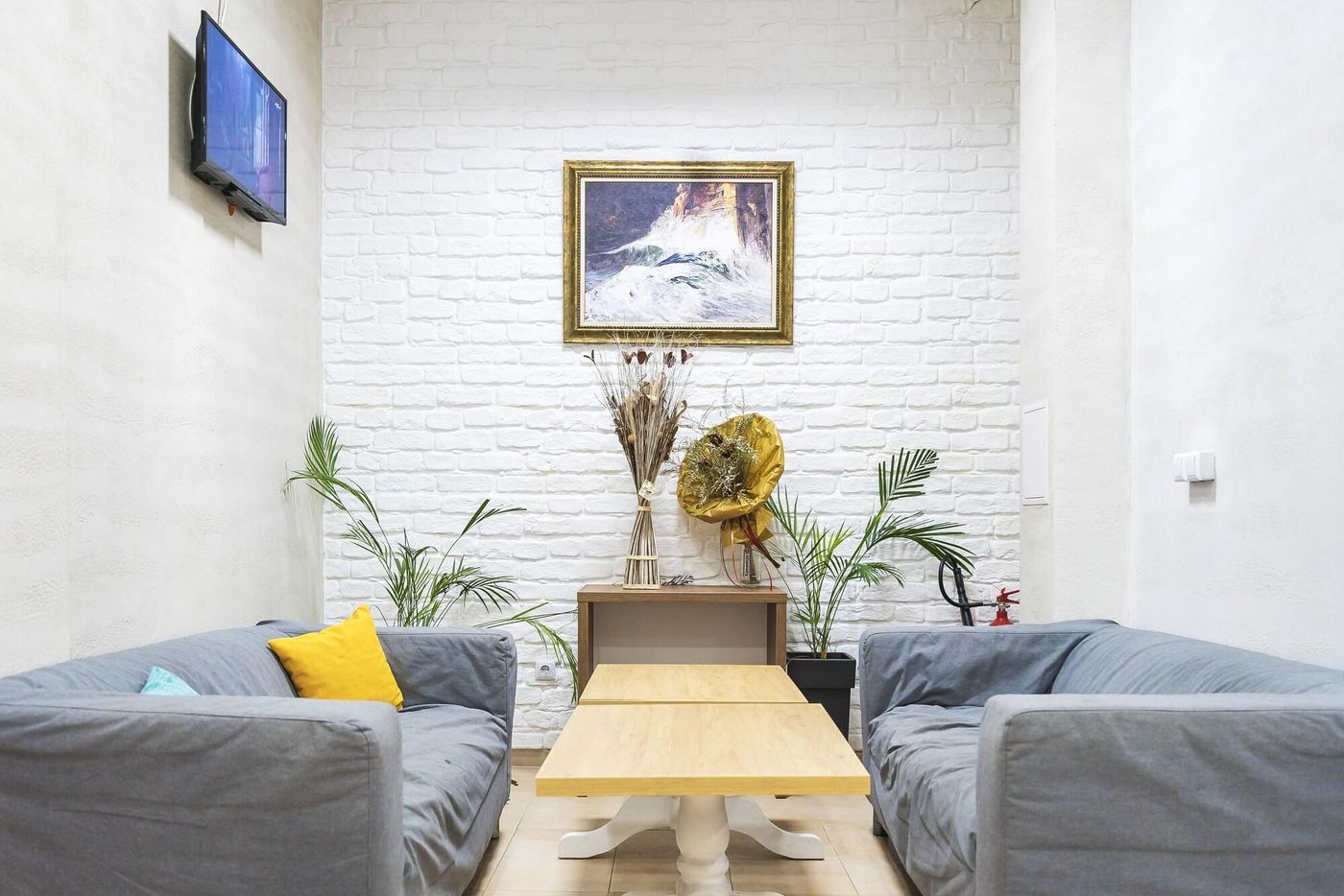 Persey-Admiral-Plaza-Apartments-Bar-28