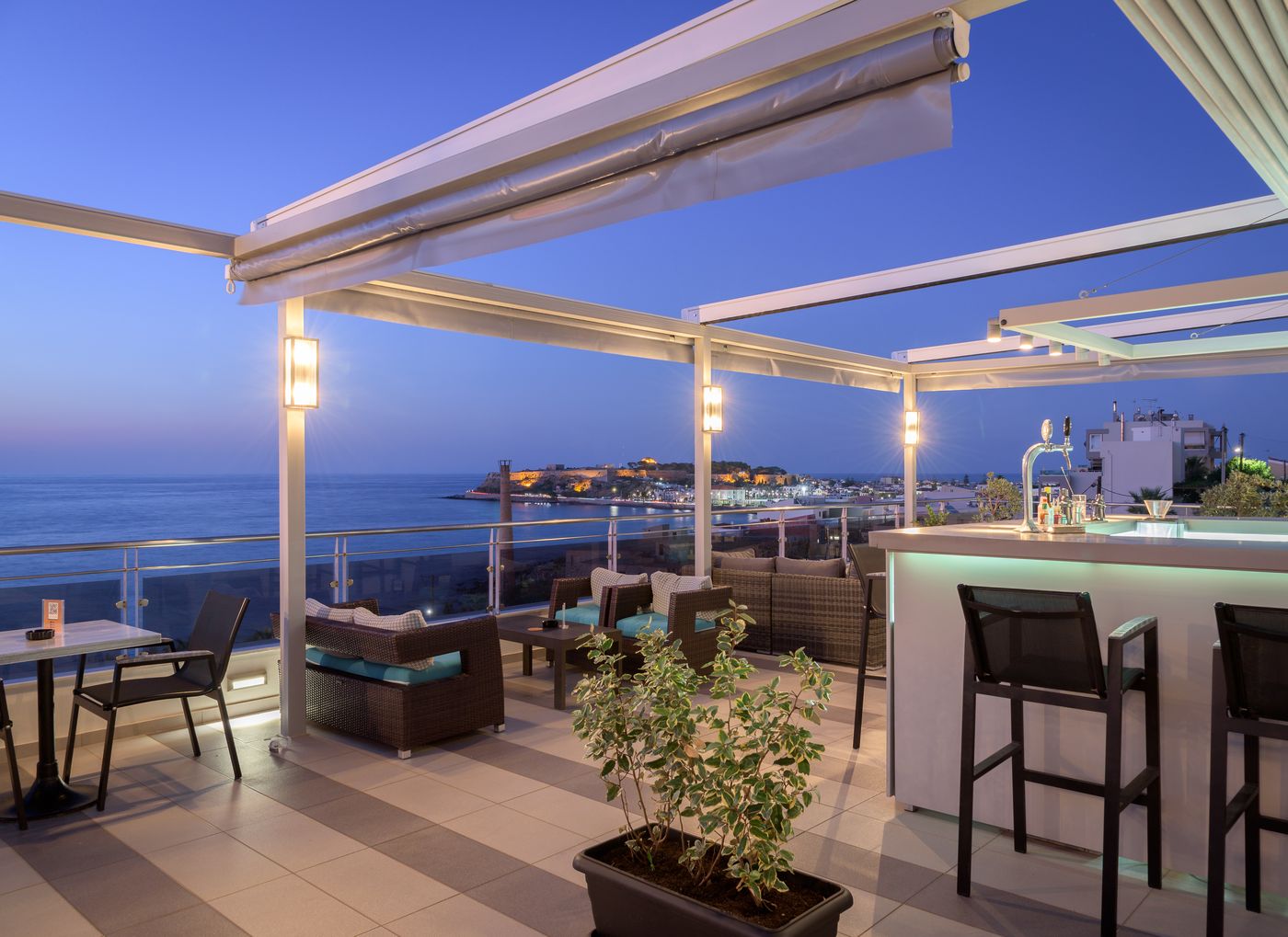 Macaris-Suites-and-Spa-Terrace-8