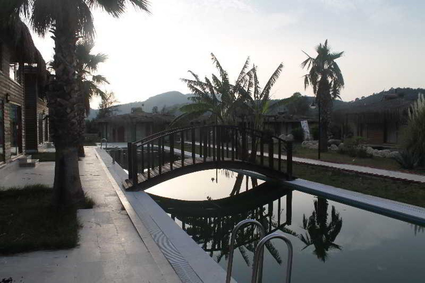 Sahra-Su-Holiday-Village---Spa-Pool-24