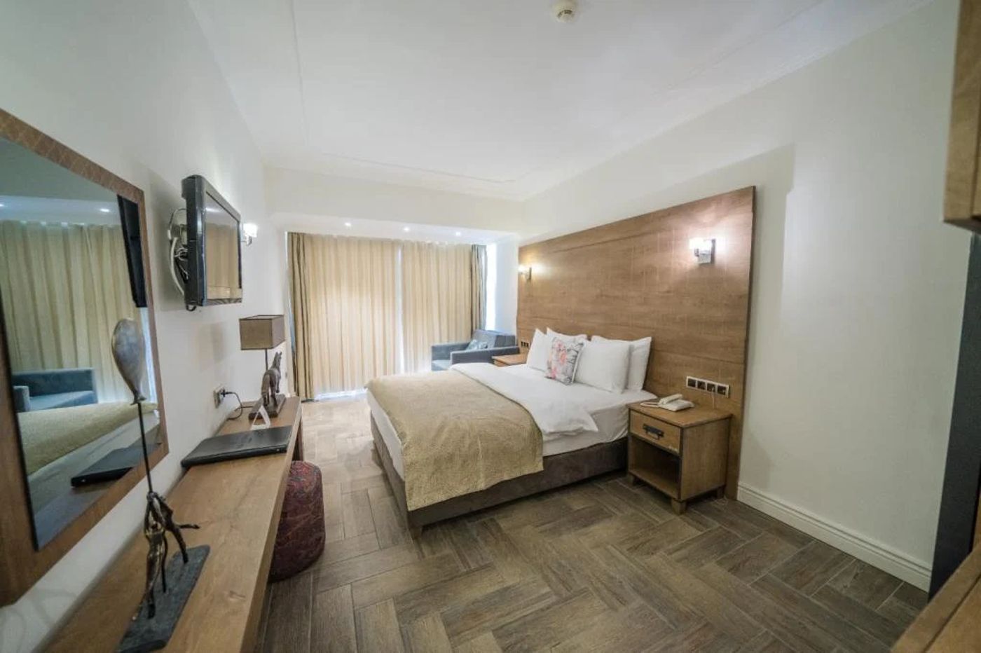 Aurasia Beach Hotel (ex Malibu Beach) 