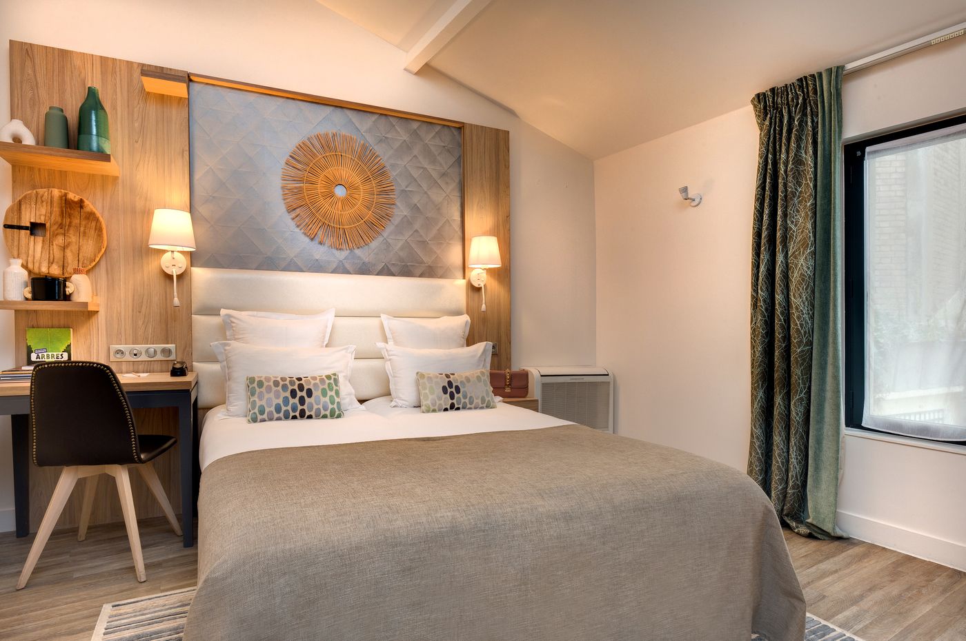 Serotel-Suites-Opera-Room-13