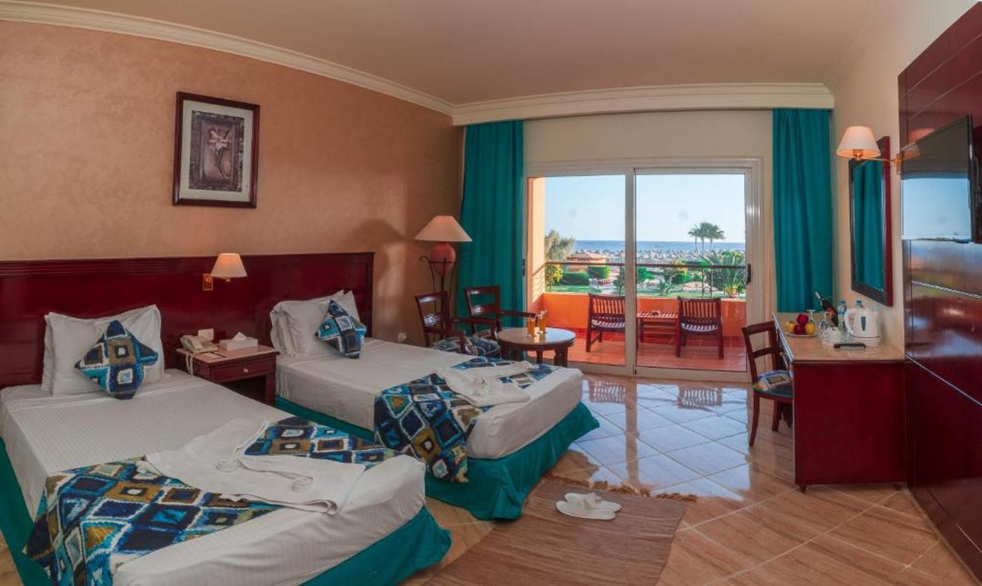 Malikia-Resort-Abu-Dabbab-Room-26