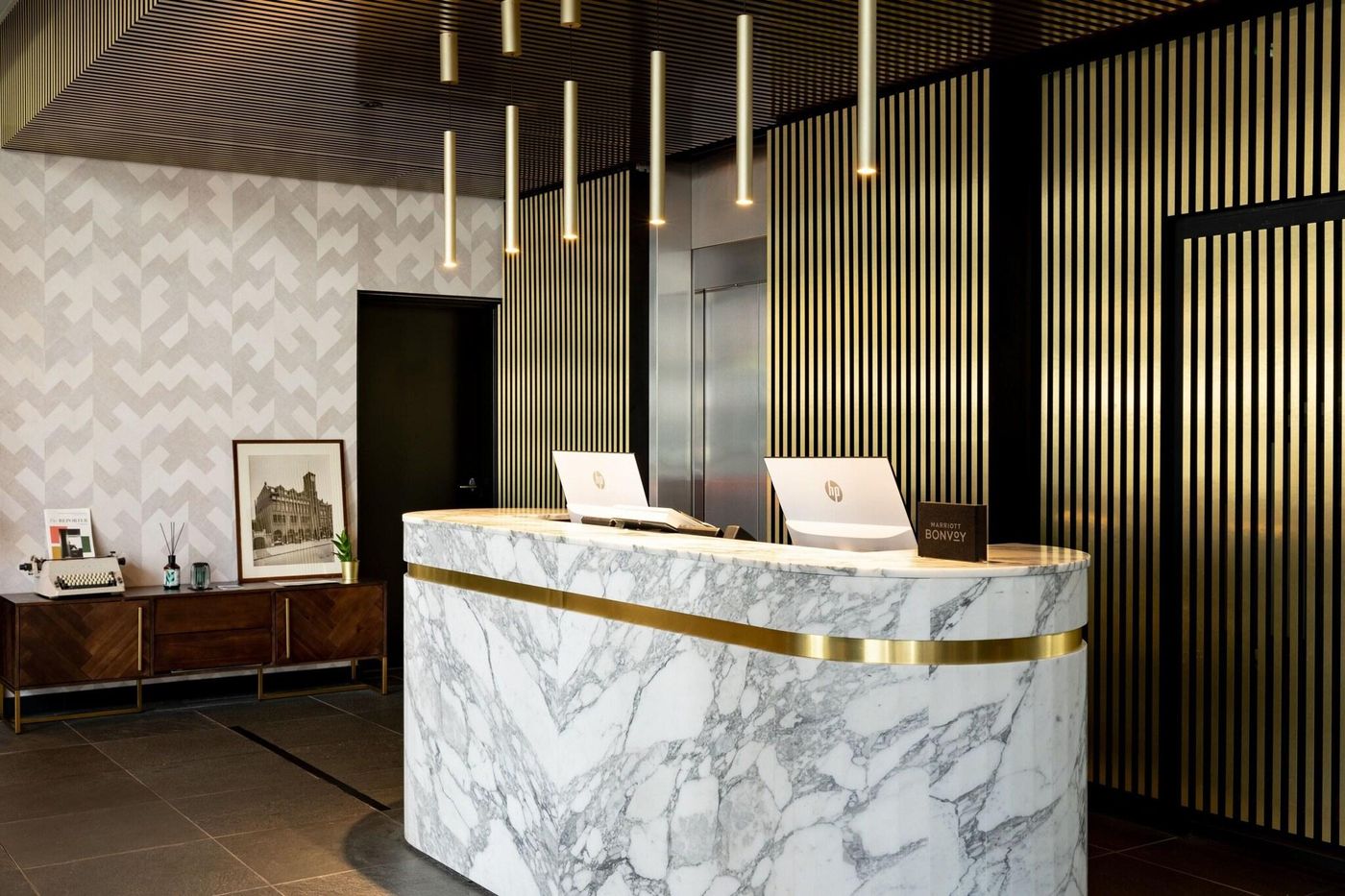 Fletcher Boutique Hotel Slaak-Rotterdam-Netherlands-Rotterdam-Lobby-6
