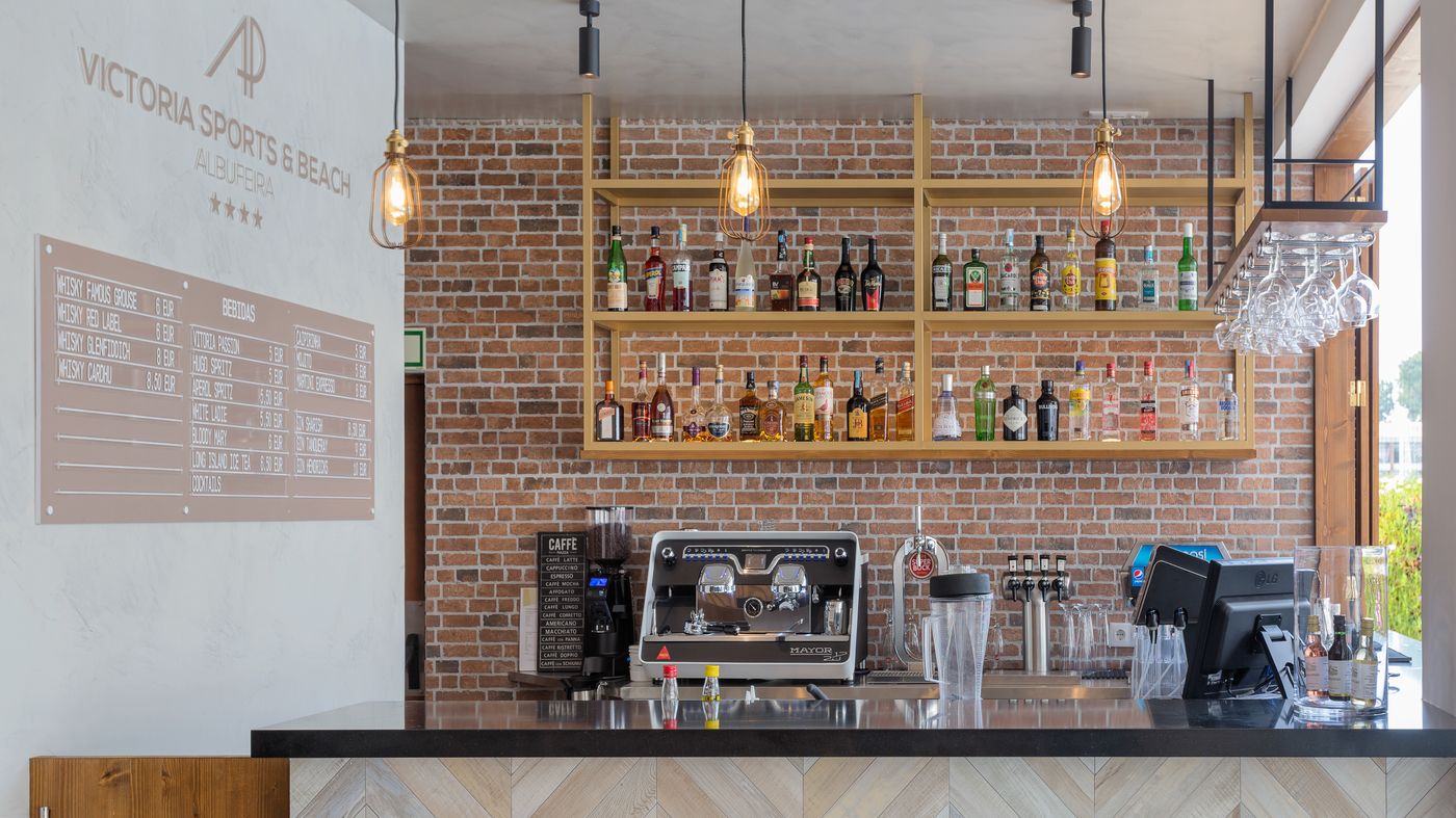 AP-Victoria-Sports---Beach-Bar-38