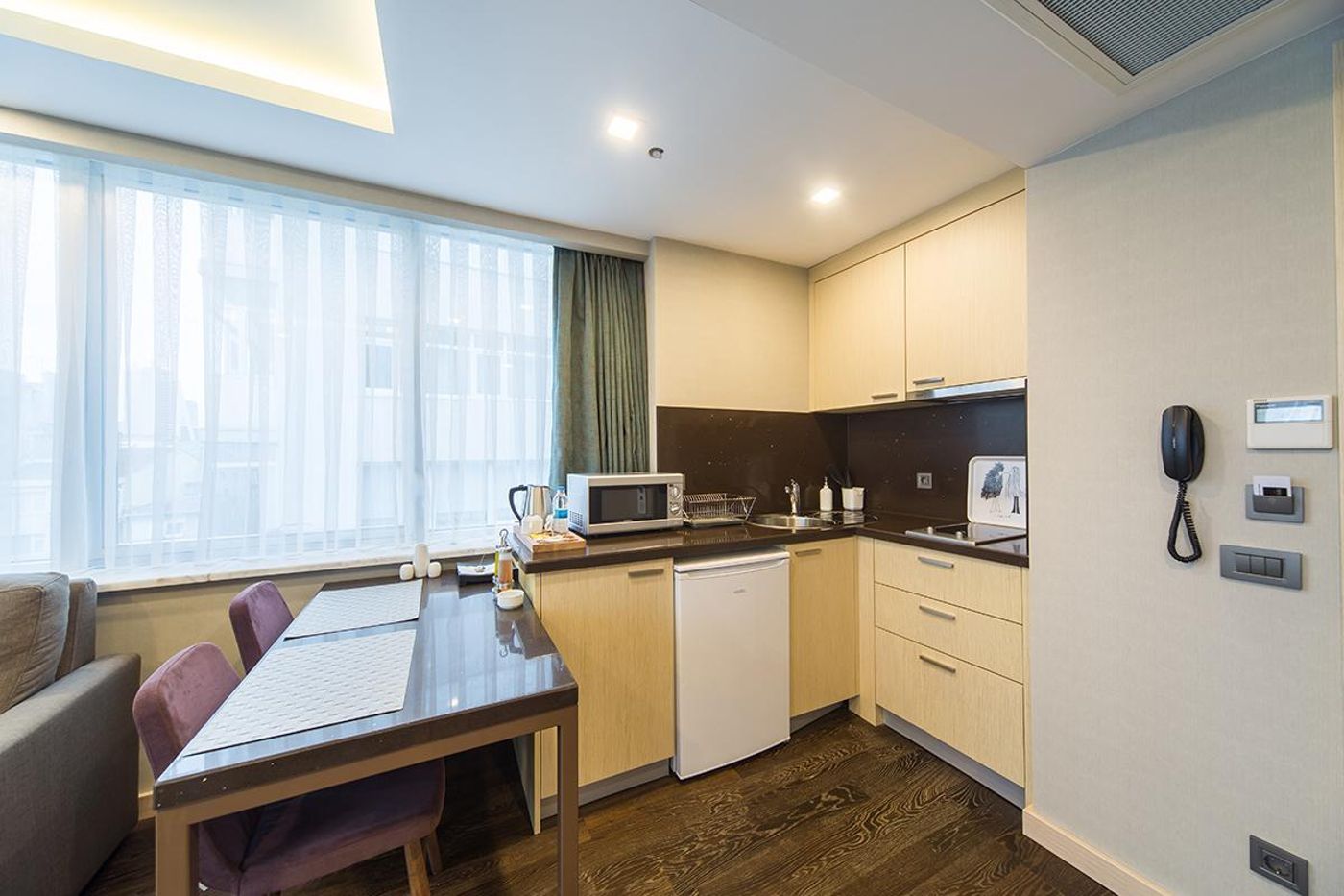 Molton-Monapart-Mecidiyekoy-Room-14