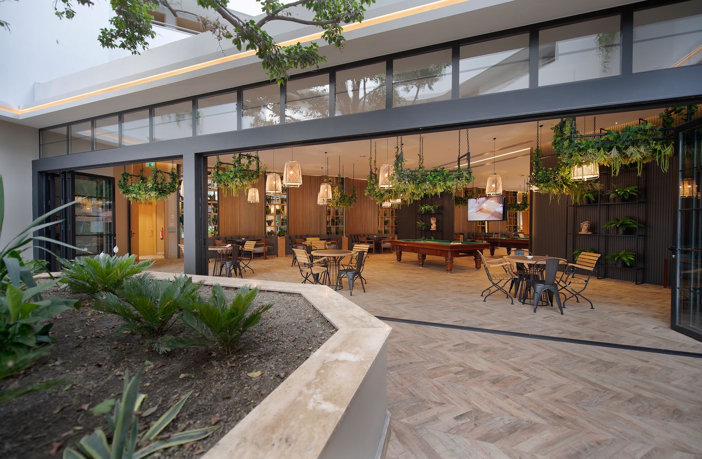 Miramare-Beach-Sports-and-Entertainment-67