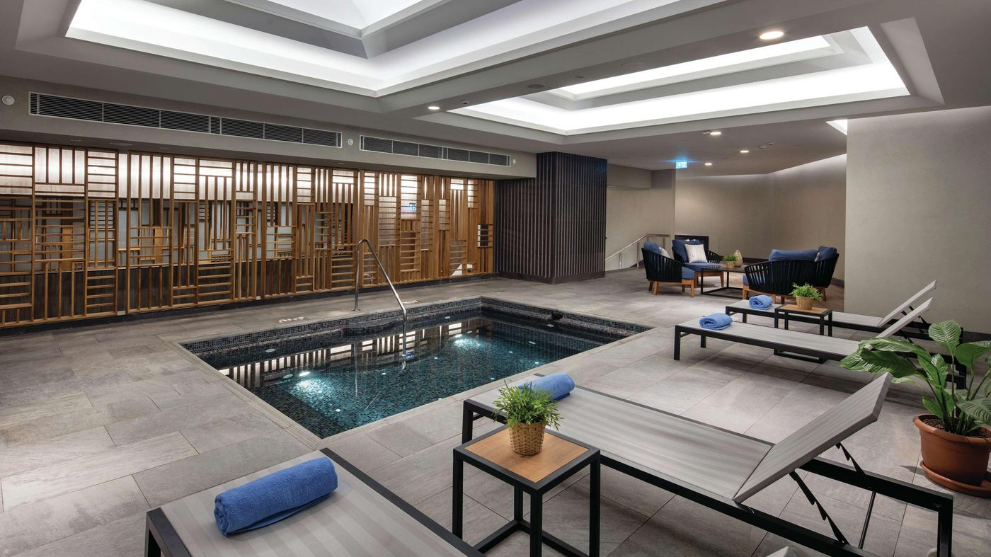Hilton Istanbul Maslak-Turkey-Istanbul-Pool-2