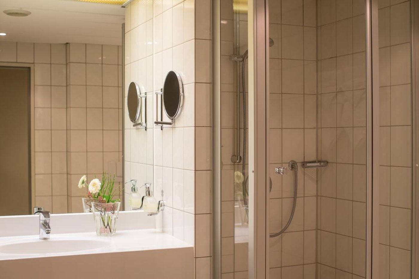 Lindner Frankfurt Hochst, part of JdV by Hyatt - Germany - Frankfurt Am Main - Room - 9