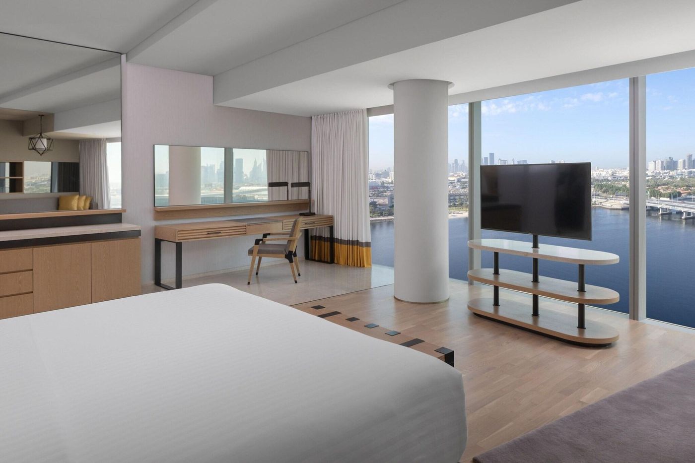 JW-Marriott-Marquis-Hotel-Dubai-Room-28