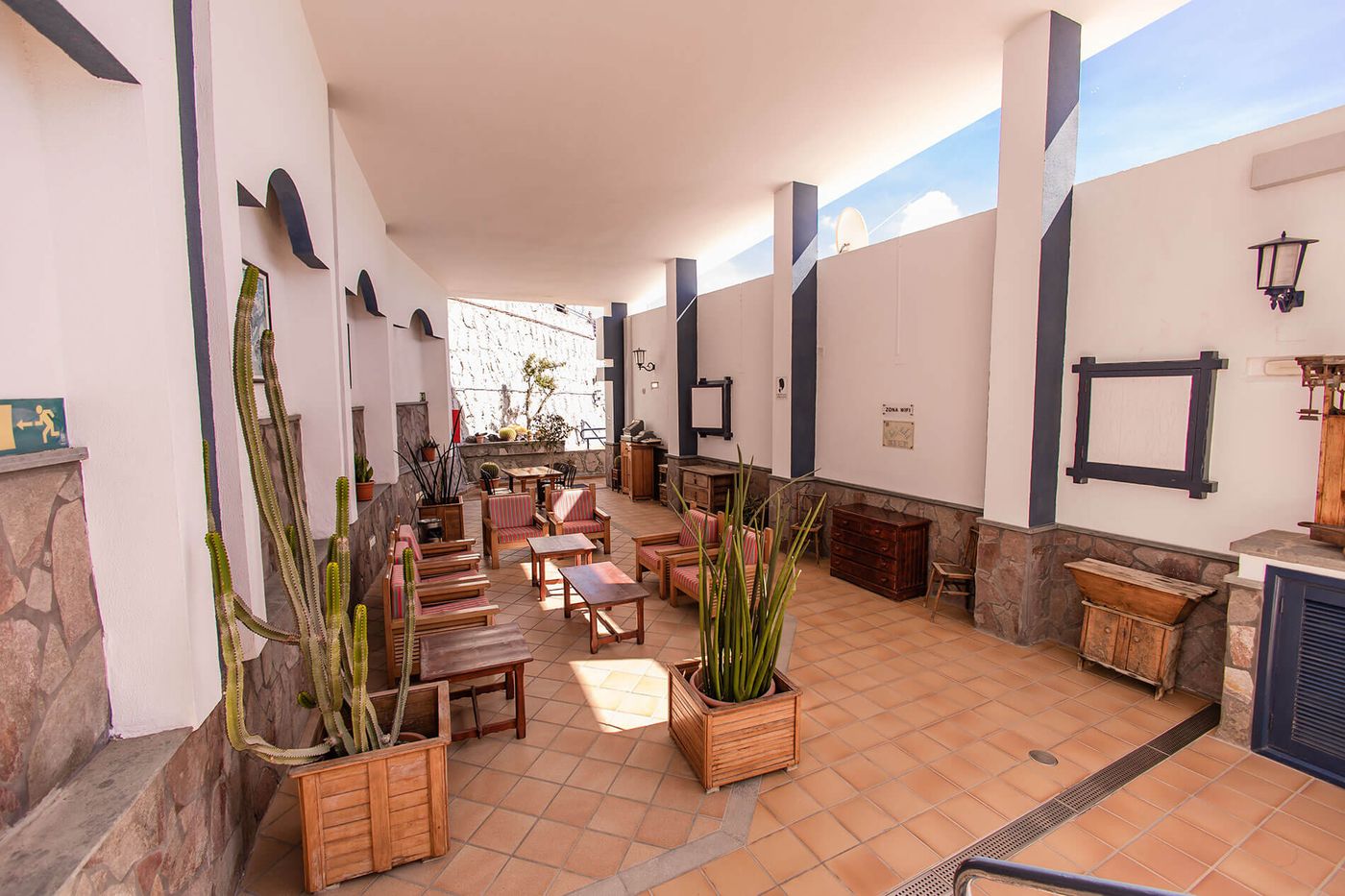 Servatur JB - Adults Only