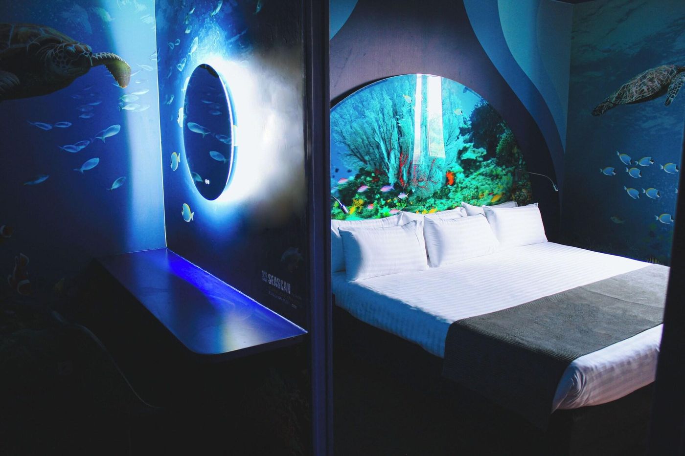 Explorers-Hotel-Room-34