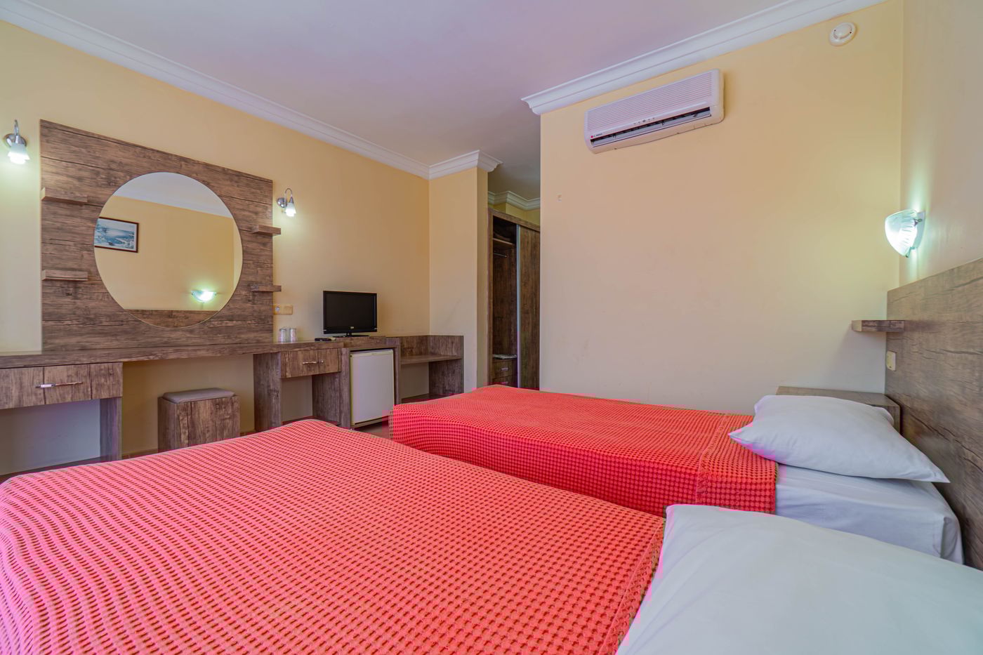 Sayanora-Hotel-Room-34