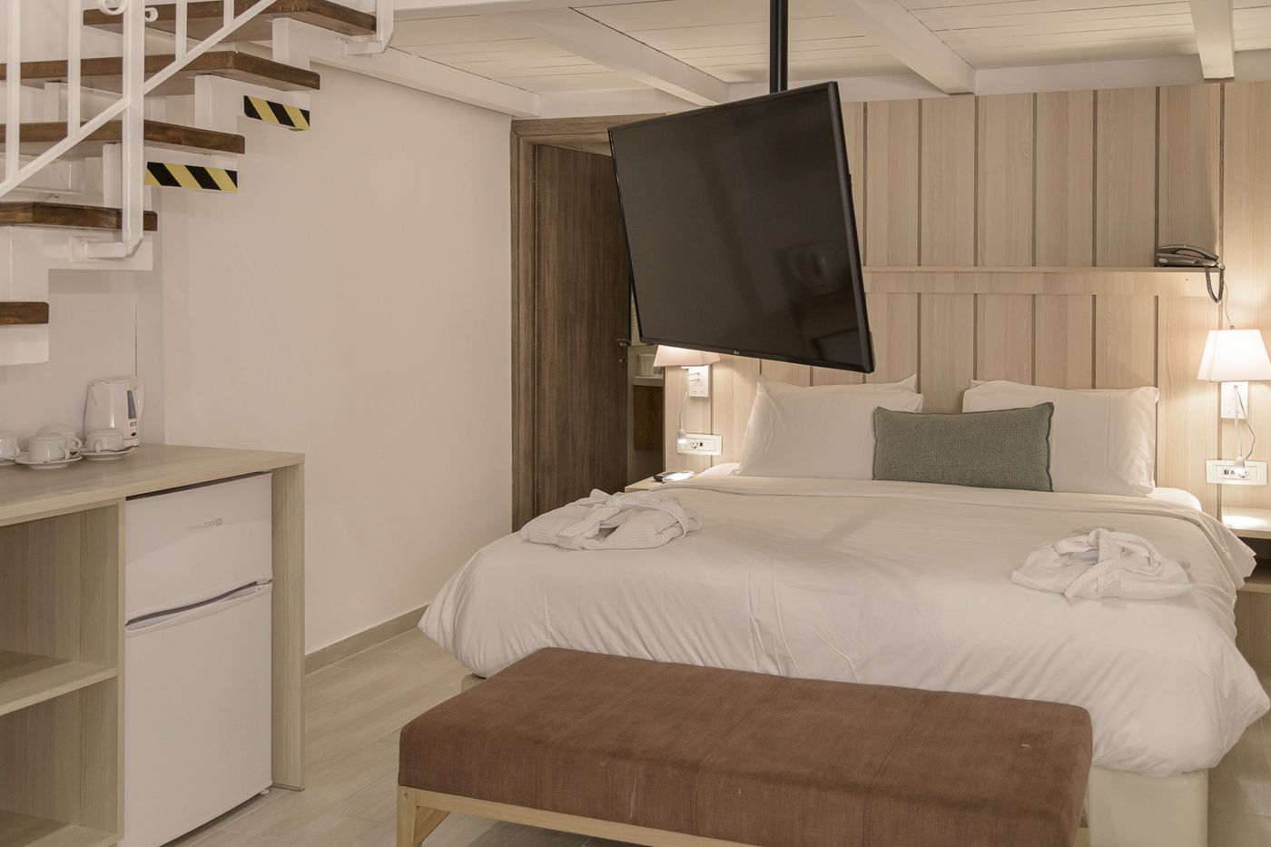 Iakinthos-Tsilivi-Beach-Room-40