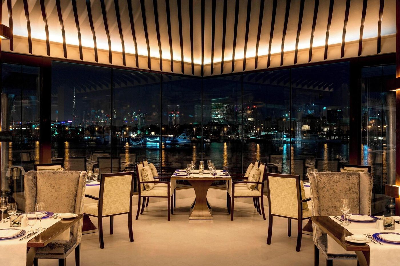 Sheraton-Dubai-Creek-Hotel-and-Towers-Restaurant-62