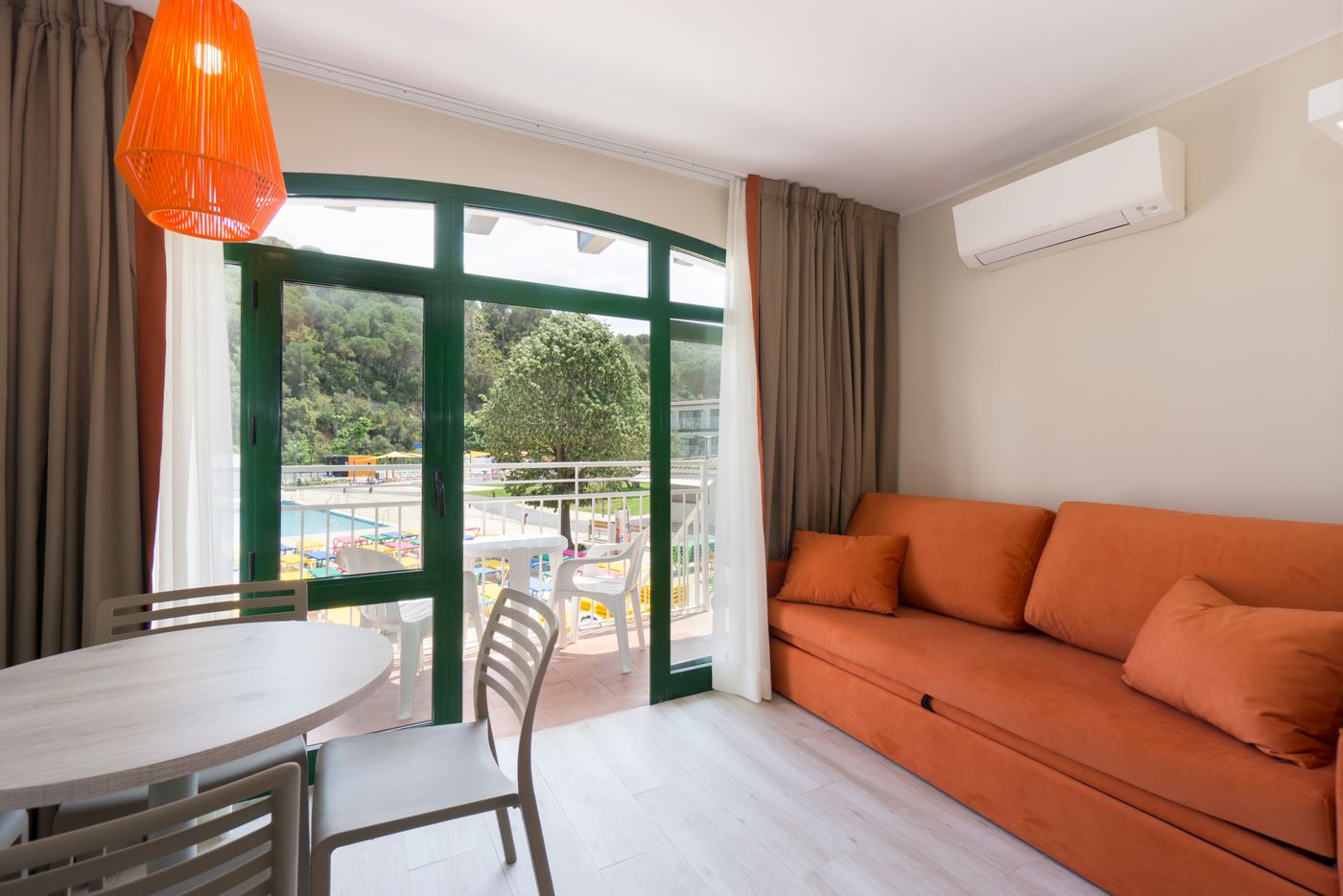 Medplaya-Sant-Eloi-Aparthotel-Room-37