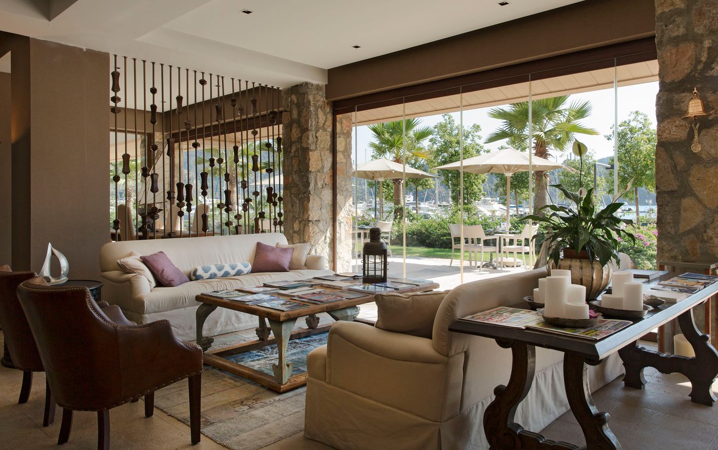 Marti-Hemithea-Lobby-28