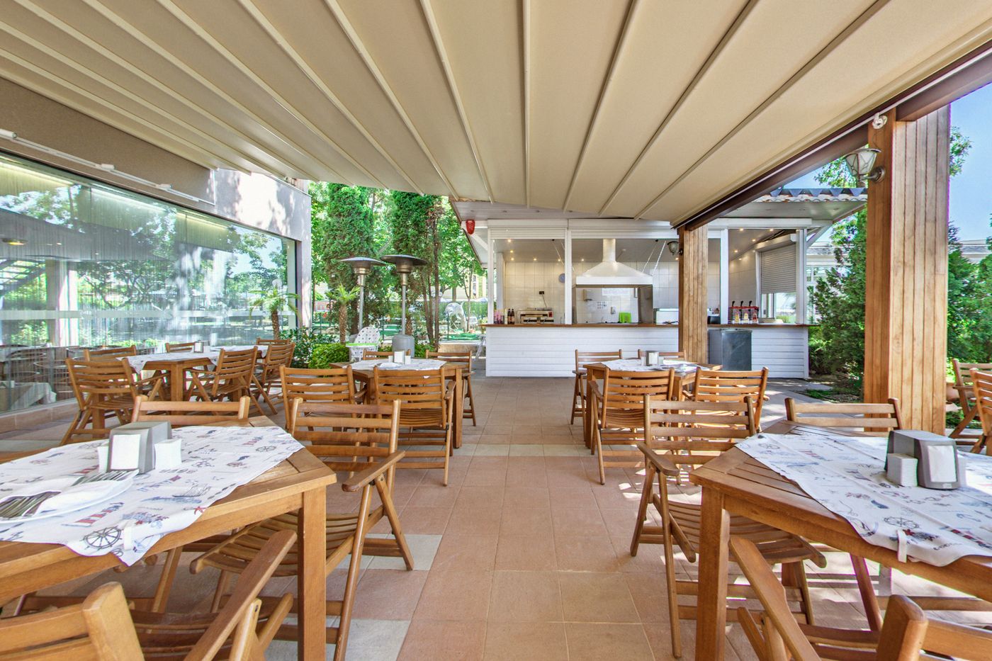 Bellevue-Restaurant-9